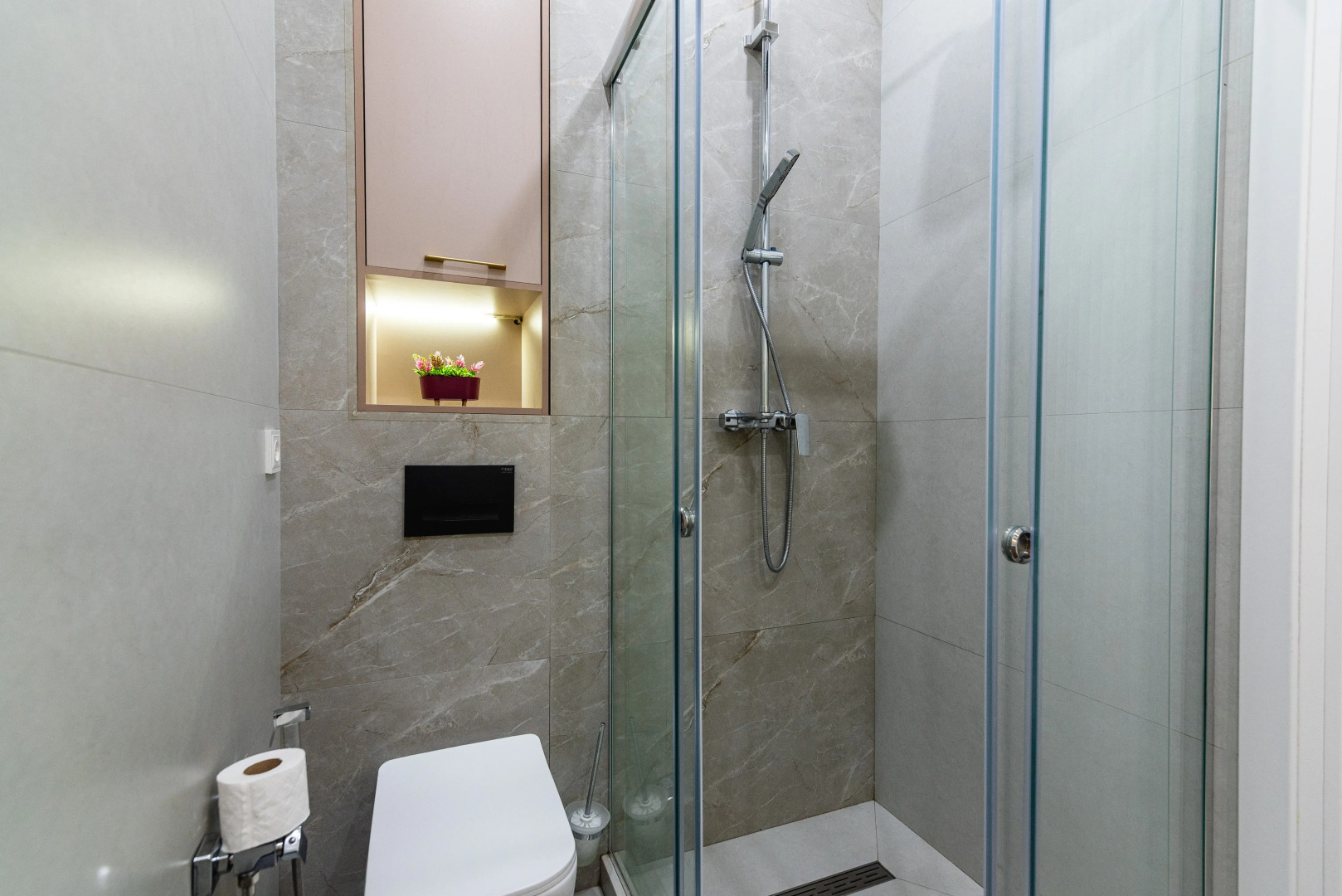 Апартаменты Уютная студия Фисташка в сердце города (170)