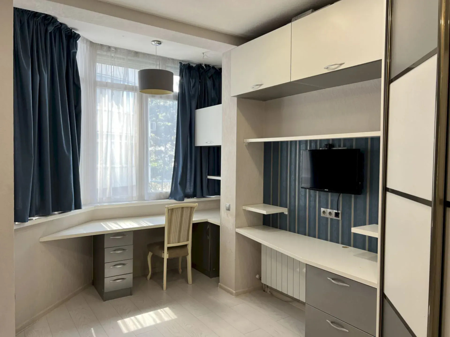 Квартира 8 Просторная 2-к в р-не Дельфинария - до моря 10 мин