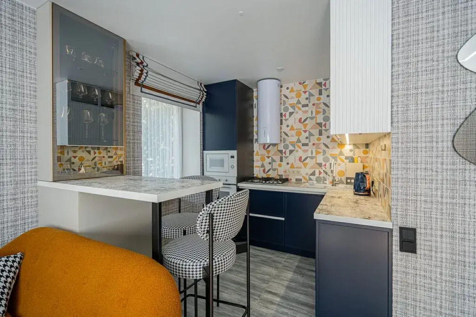 Квартира Чудесная студия рядом с Комаровским рынком