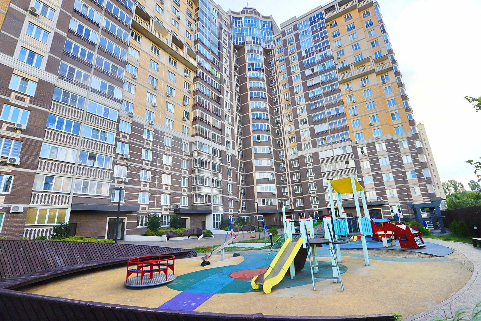 Апартаменты в самом центре с большой ванной