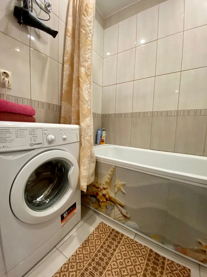 Квартира  уютная двухкомнатная в центре города.