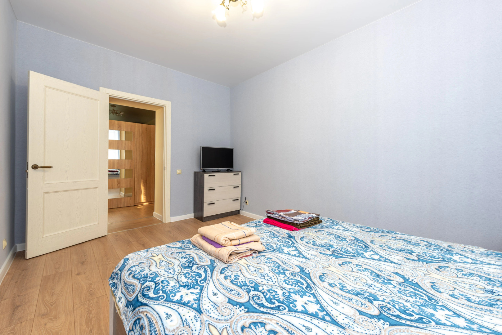 Апартаменты Яр-сутки на Октября 23