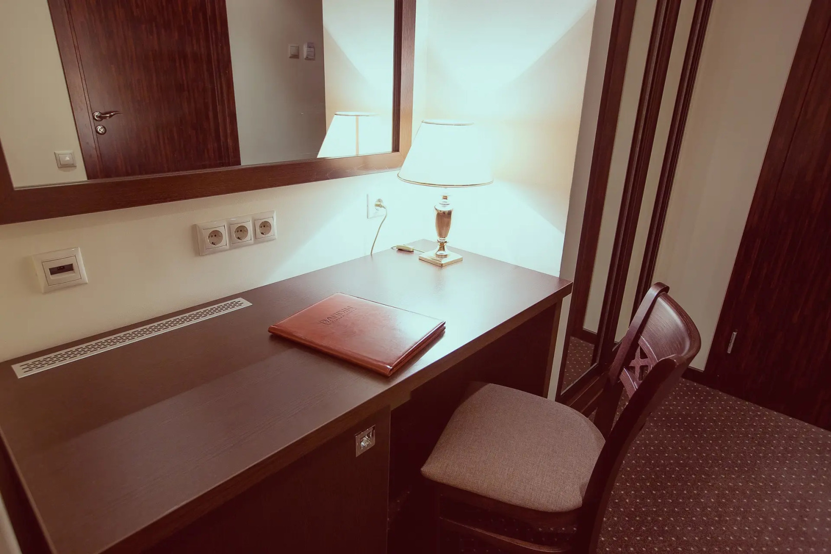 Отель Бардин