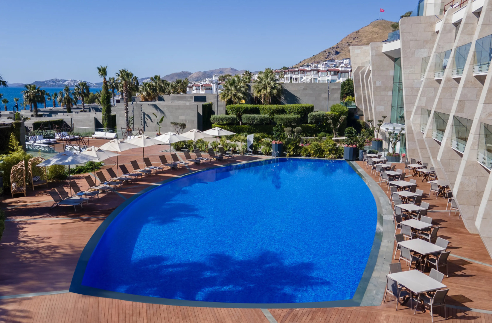 Отель Swissotel Resort Bodrum Beach