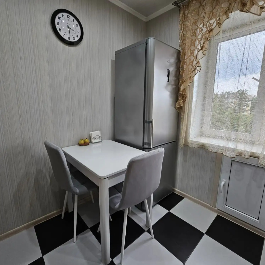 Квартира Уютная 2-х. комнатная квартира в самом центре города рядом с ПетрГУ