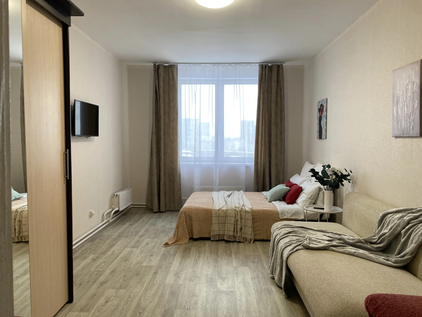 Квартира на шоссе Космонавтов 215