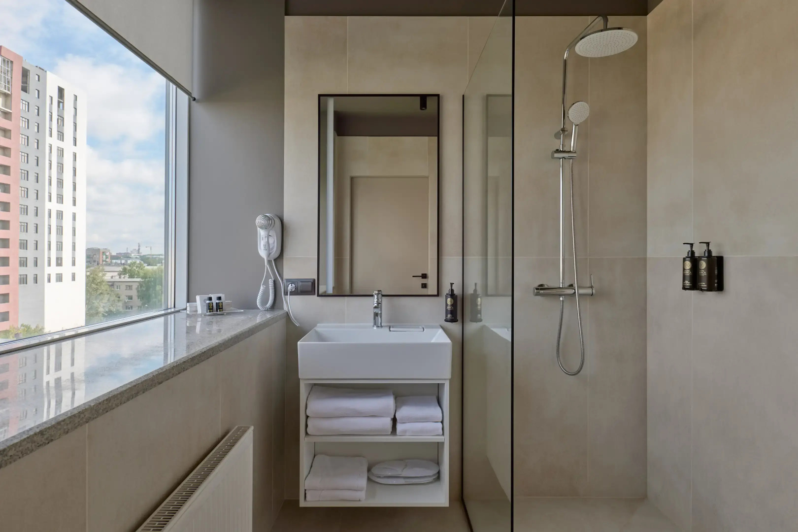 Отель SLIDE Bleisure & MICE