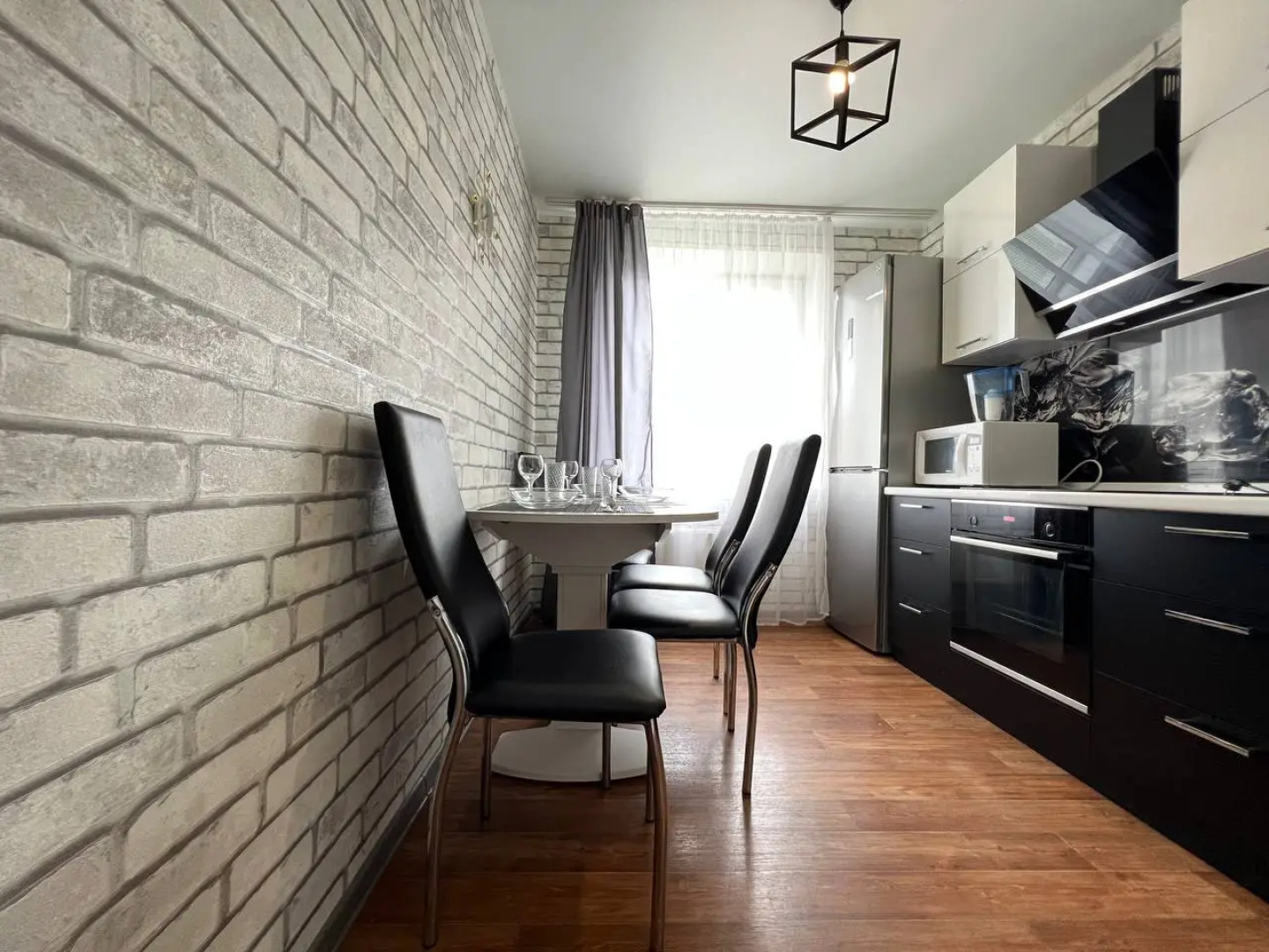 Квартира Трехкомнатная Юбилейная 79