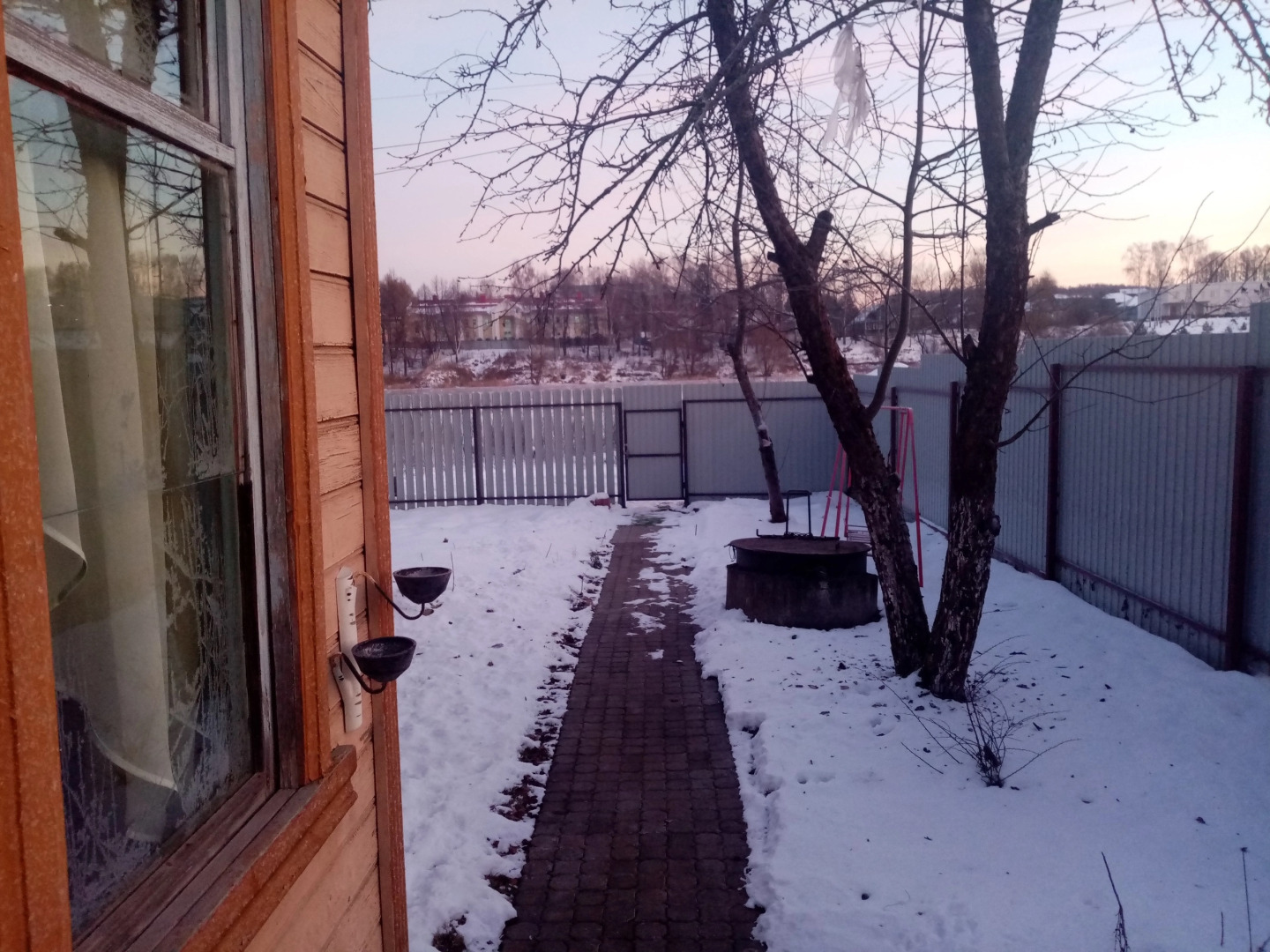 Дом НА БЕРЕГУ РЕКИ СОЛОНИЦА