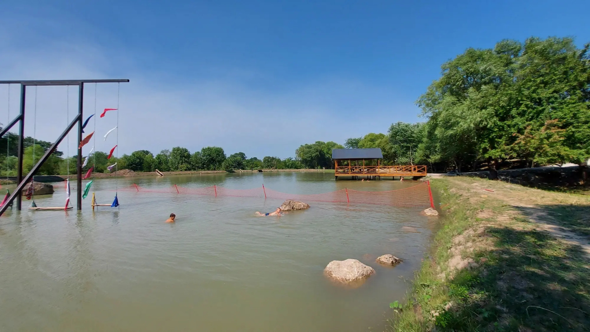 База отдыха Беной Тревел "Озеро"