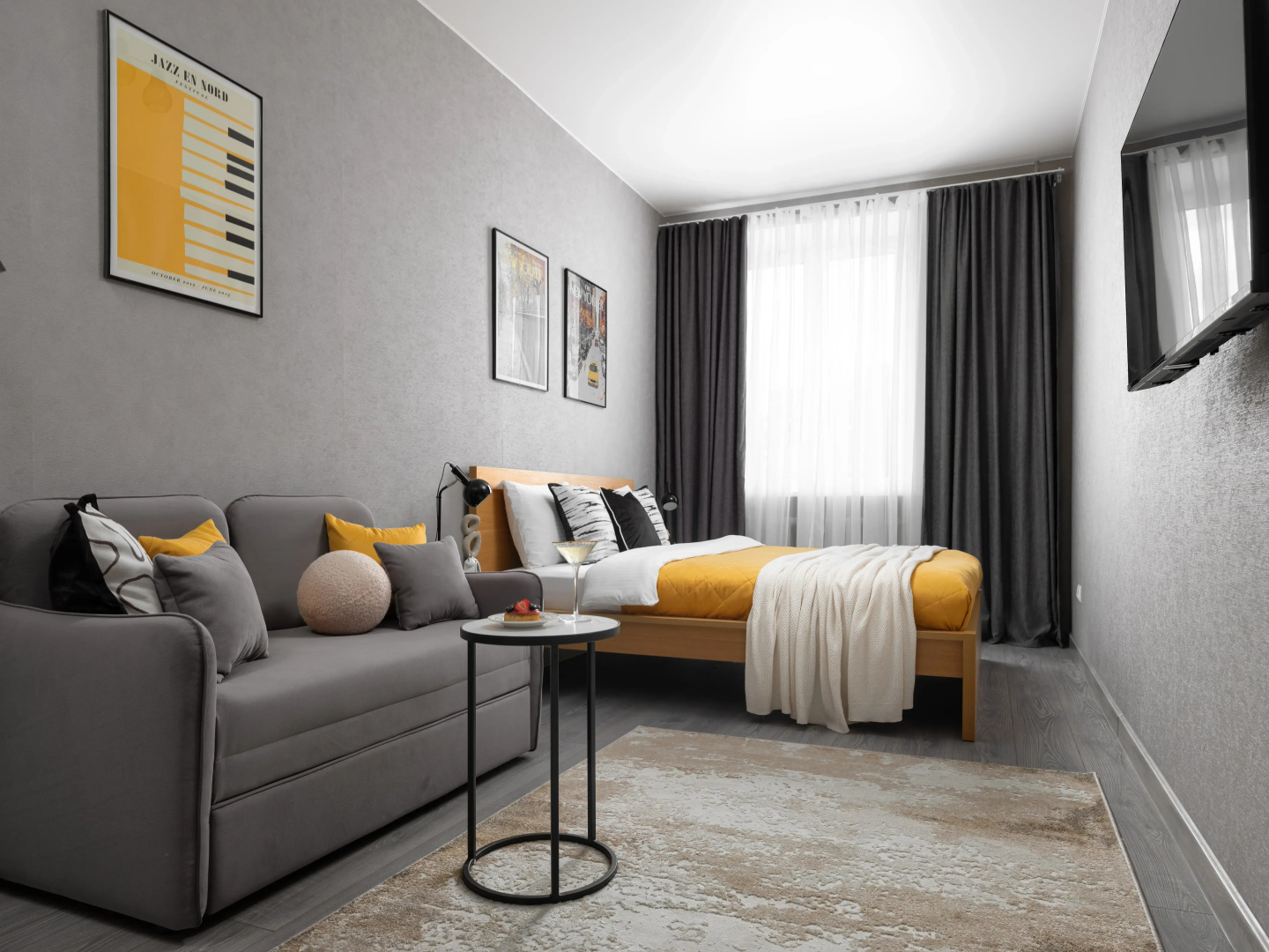 Квартира GM Apartments с видом на Набережную и Котельническую высотку