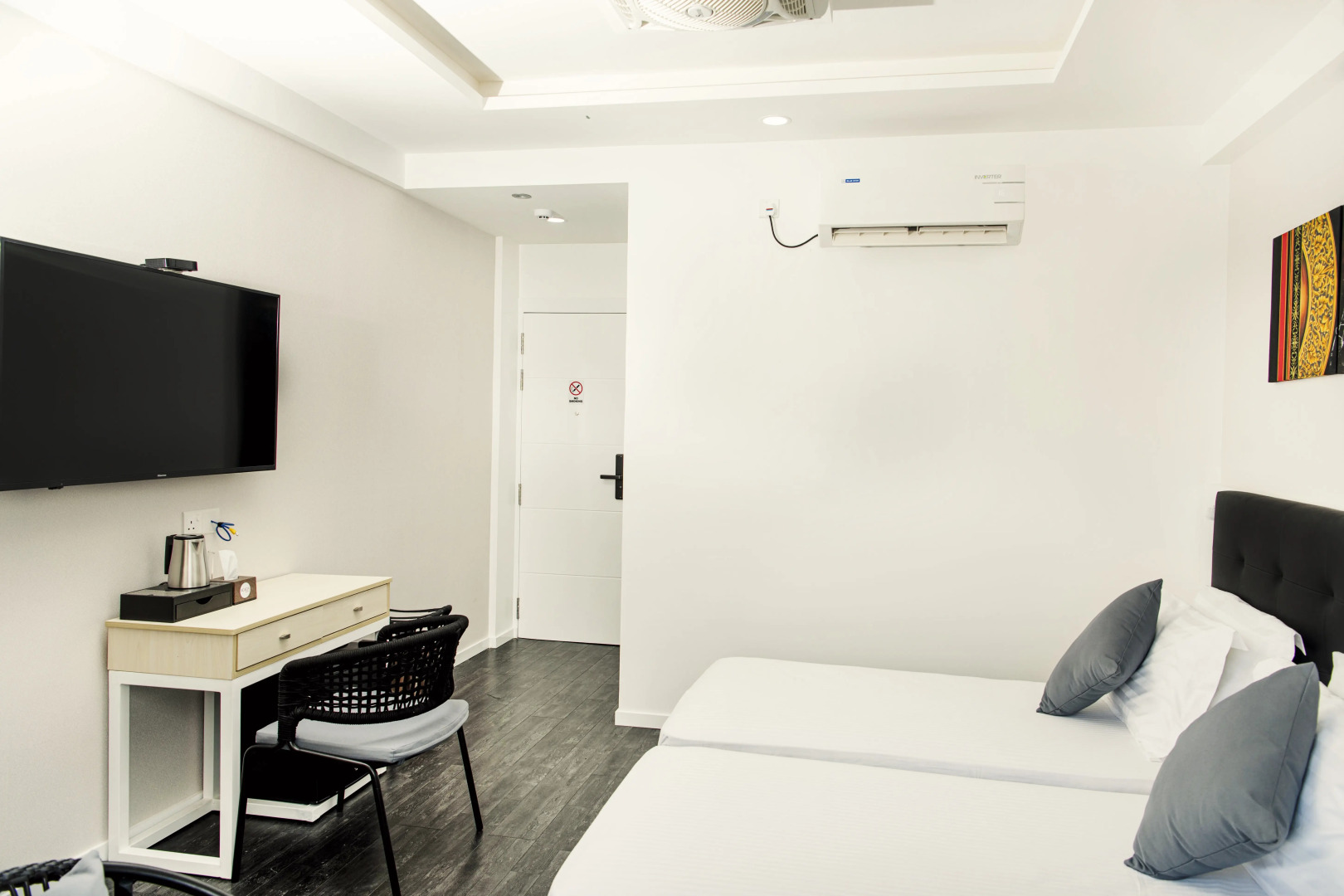 Отель Acacia Beach