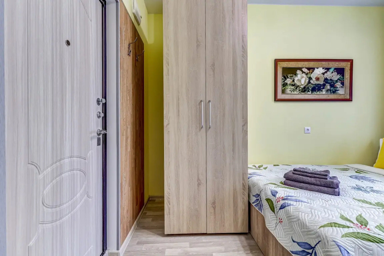 Апартаменты 1 на Обводном Канале (ОК1)