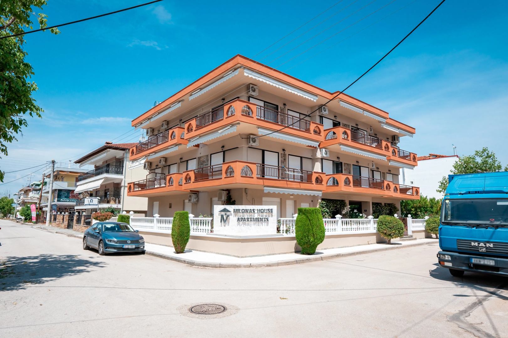 Апарт-Отель Milonas House Apartments