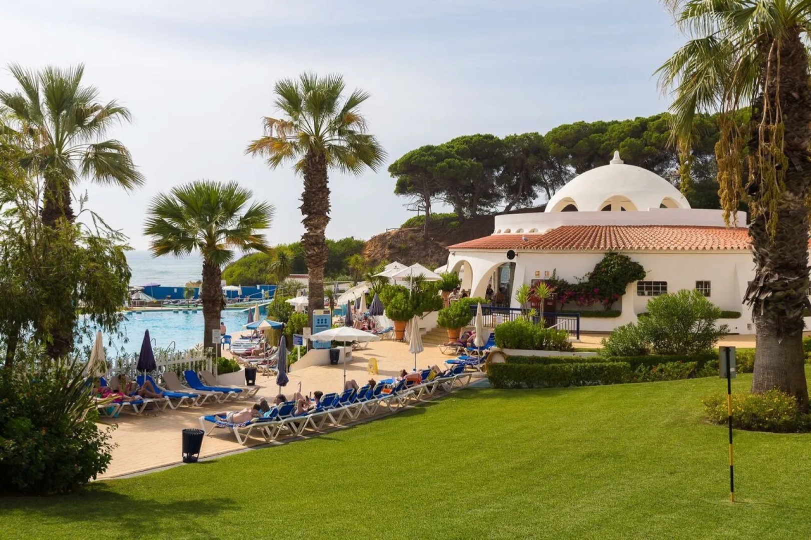 Апарт-Отель Grand Muthu Oura View Beach Club