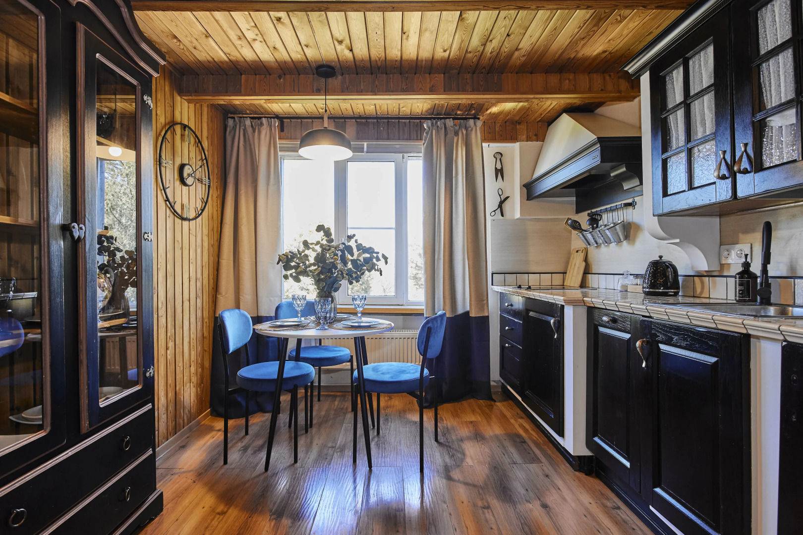 Частный дом уютный просторный GetFlat с баней для большой семьи