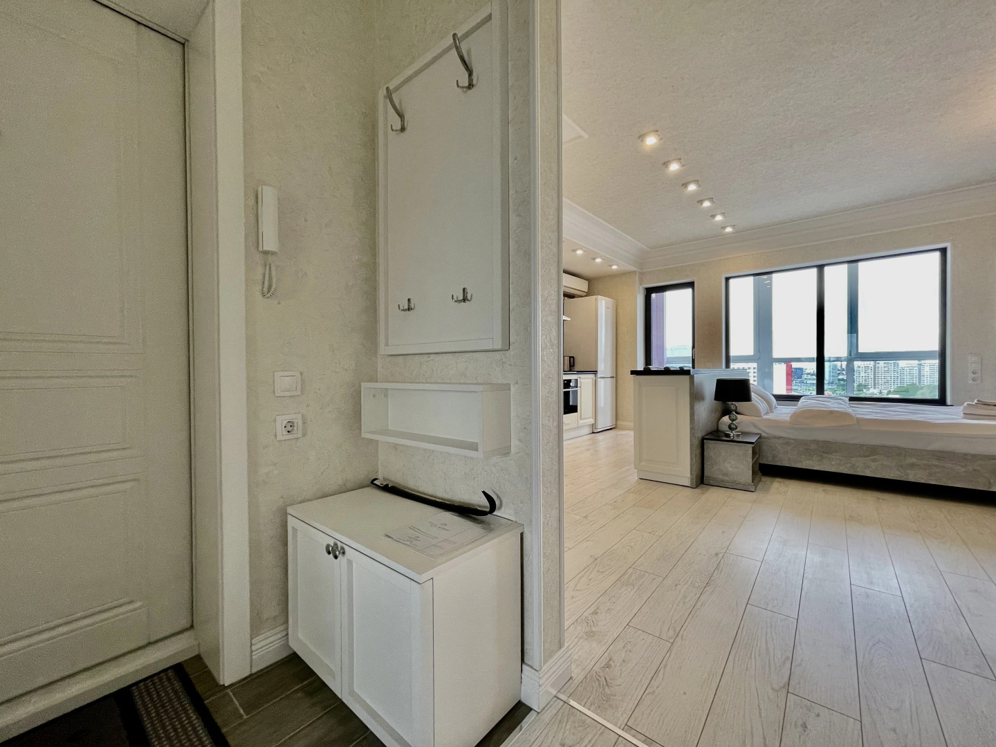 Апартаменты 1-комнатные HomeApart П. Мстиславца, 15