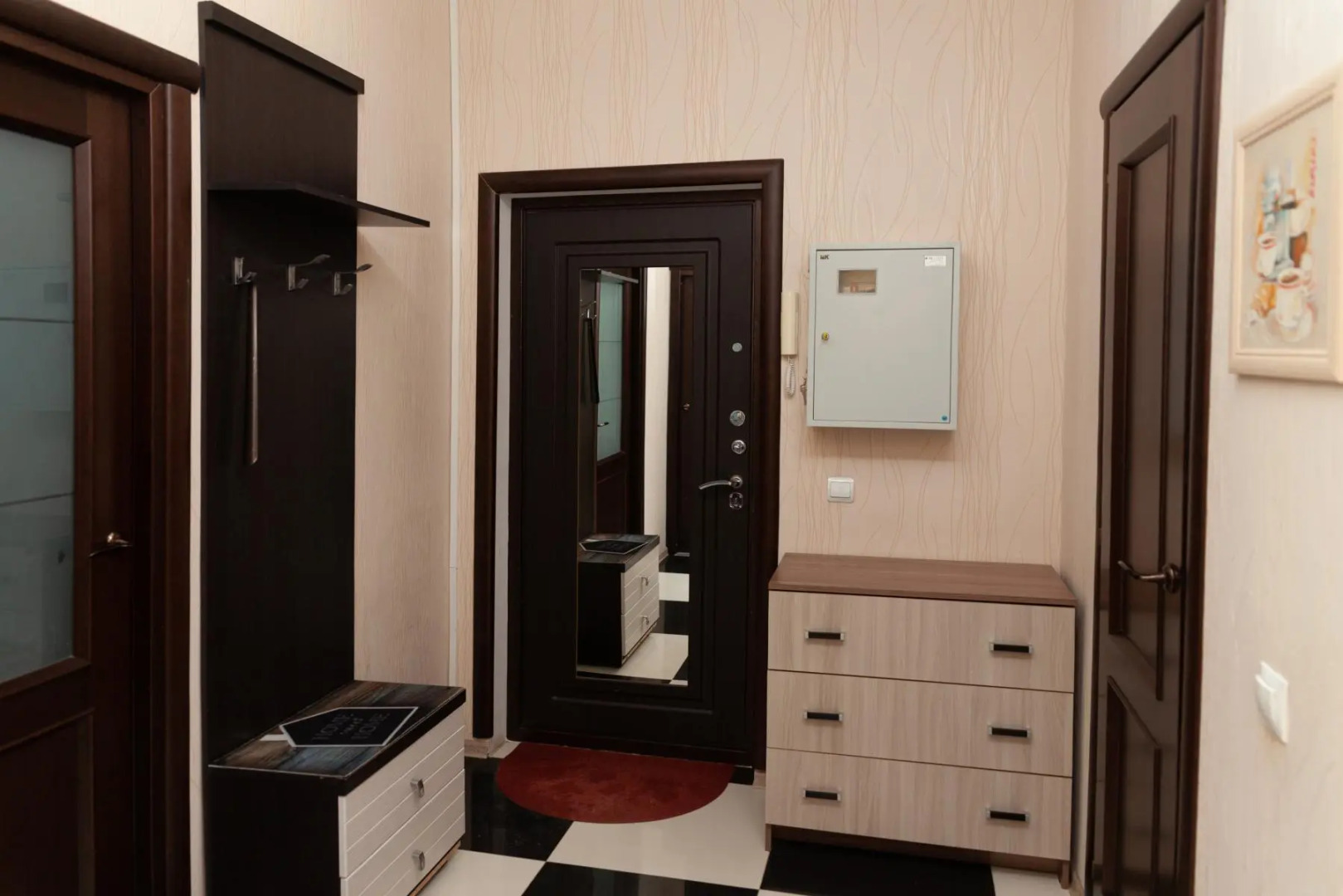 Апартаменты двухкомнатные (94) Серебровская 91