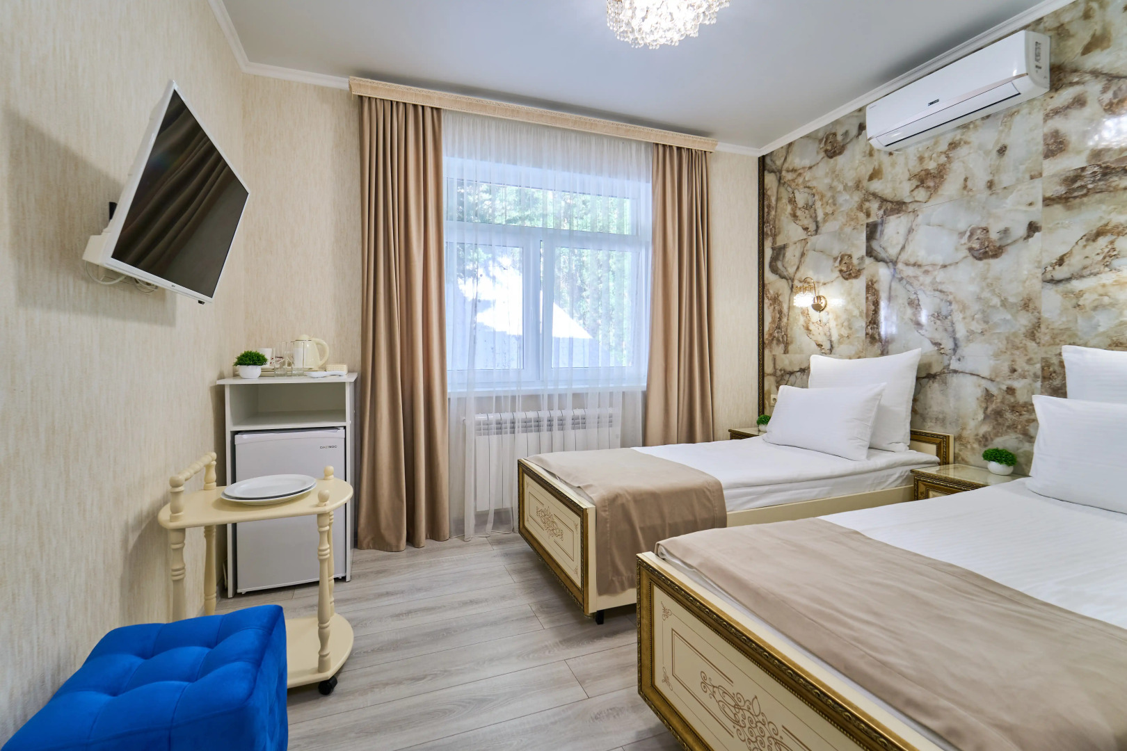 Отель Амбассадор