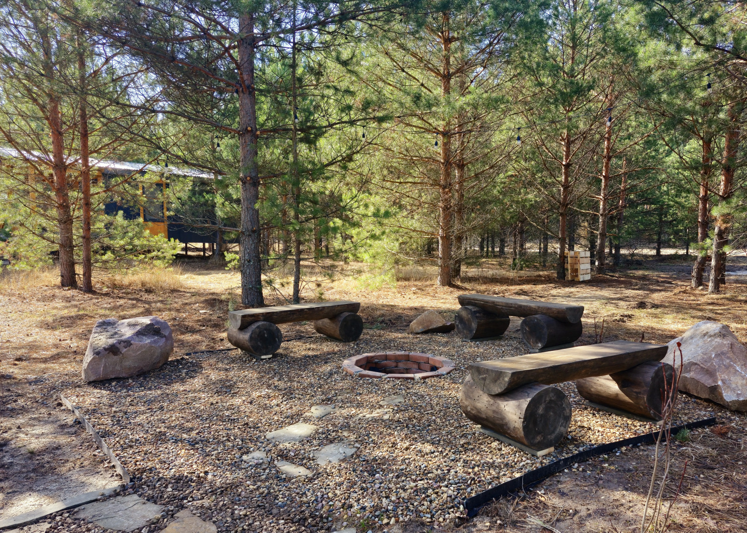 Кемпинг Эко-Парк Шмели