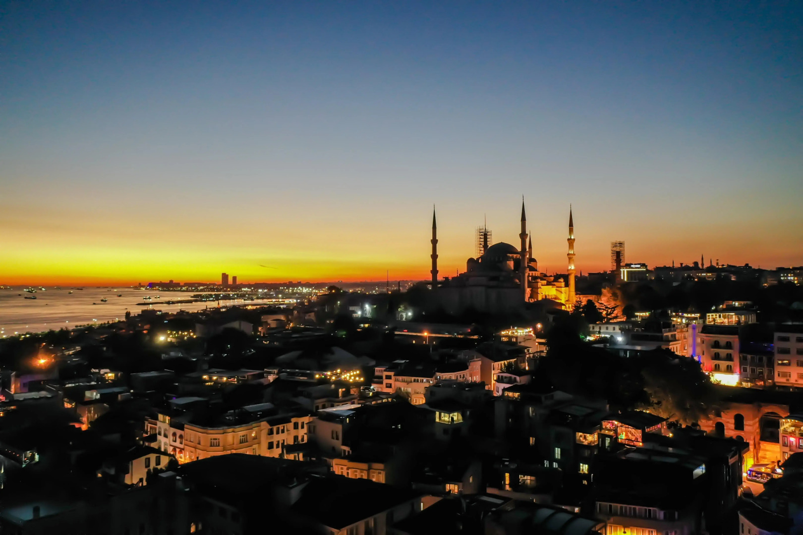 Отель The Camelot