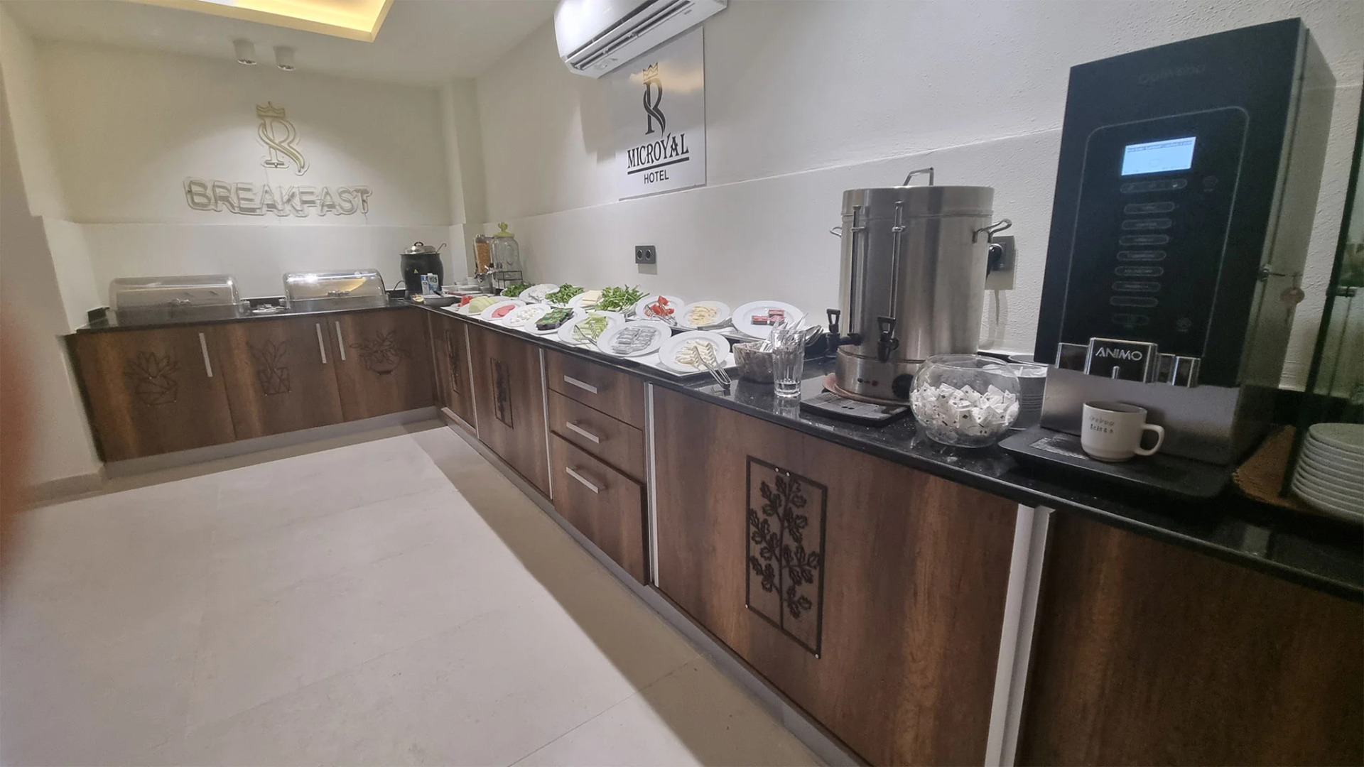 Отель Mic Royal