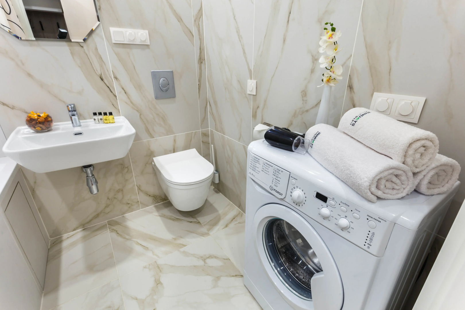 Квартира Inndays Apartments