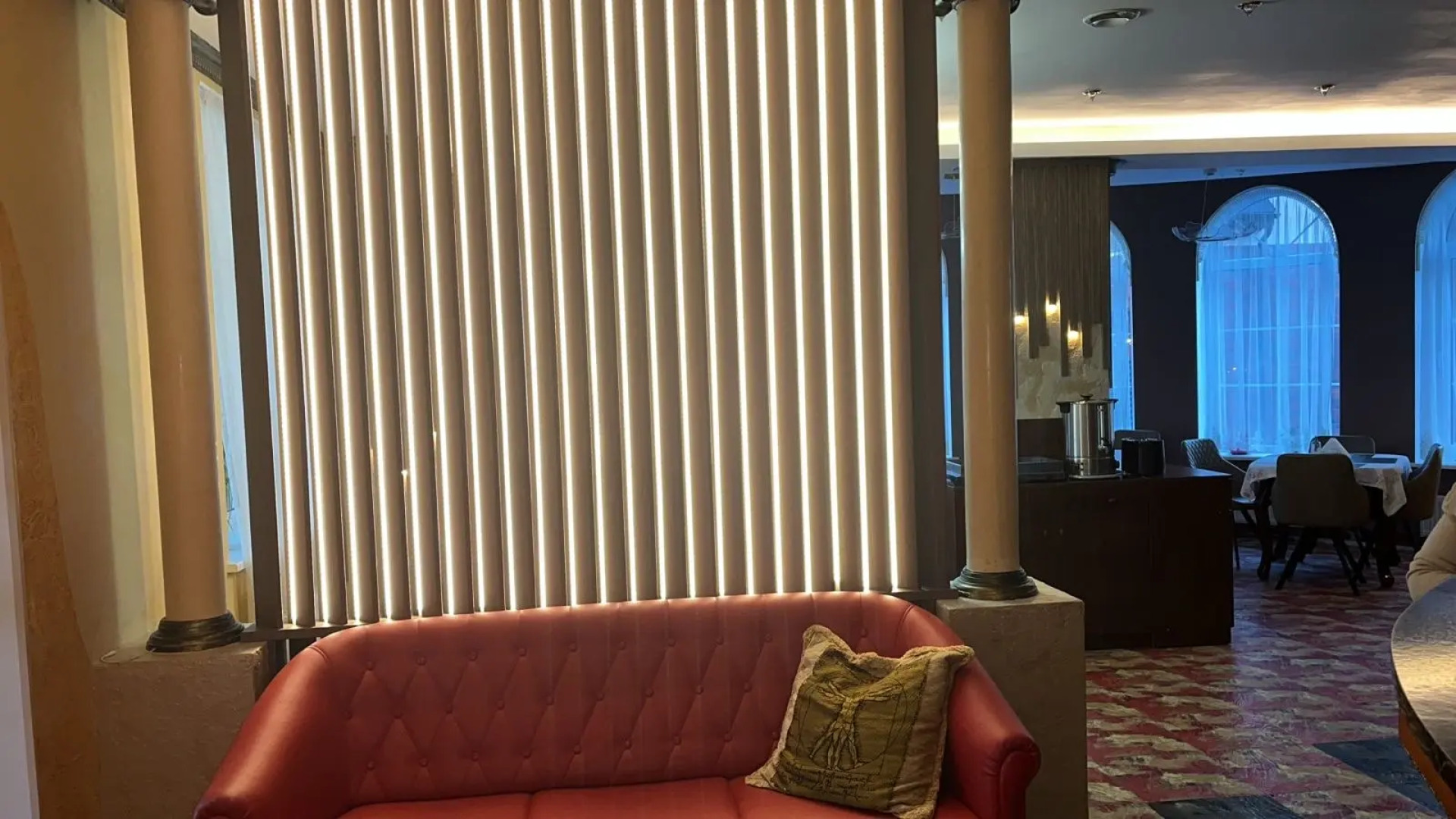 Отель Ренессанс