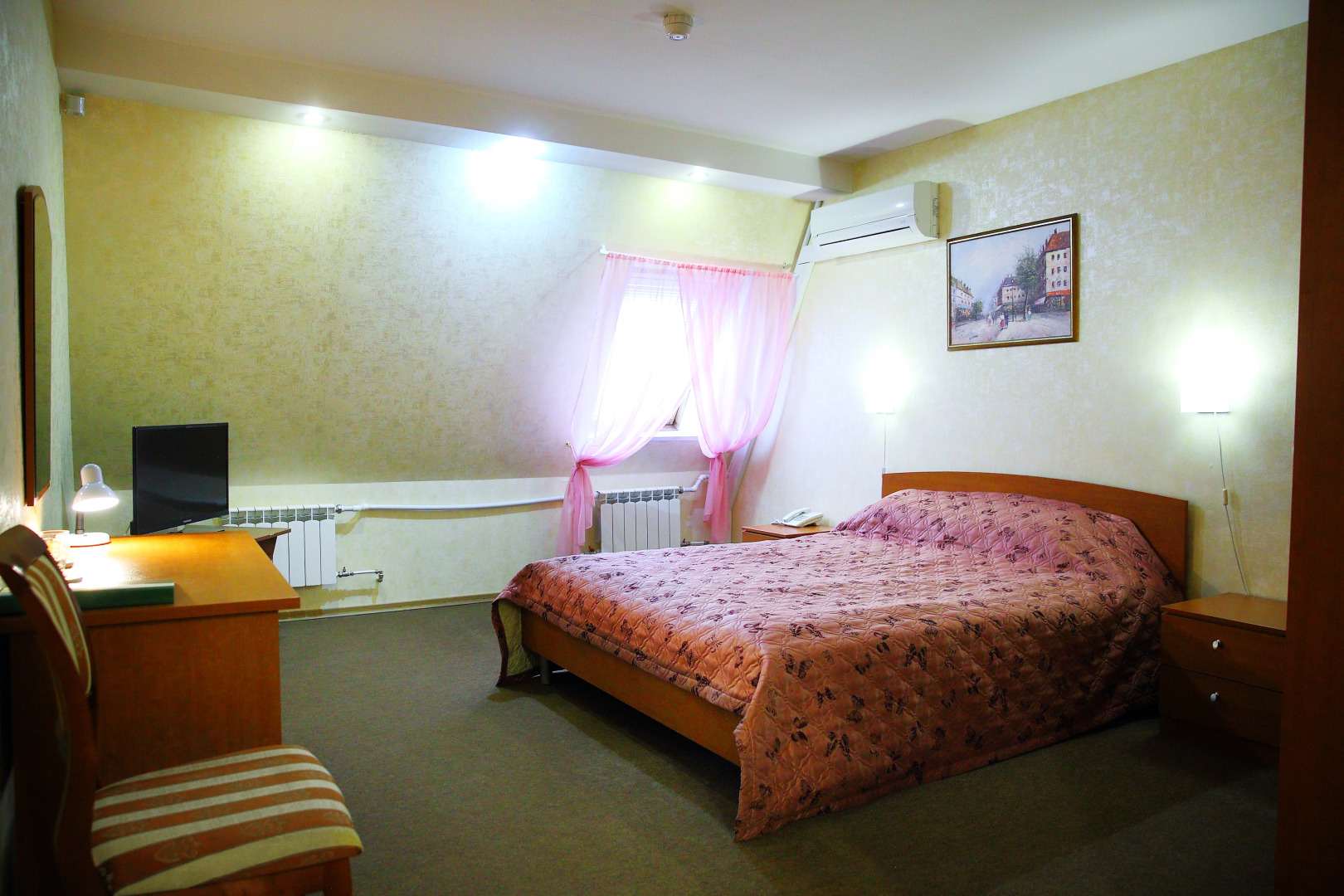 Отель Гостинично-развлекательный Комплекс Континент