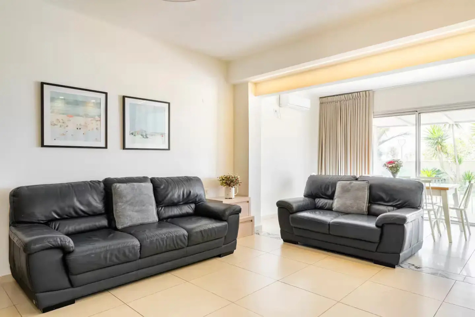 Квартира GW002 Gugel Waves Amazing Seaview & Garden Family Apartments