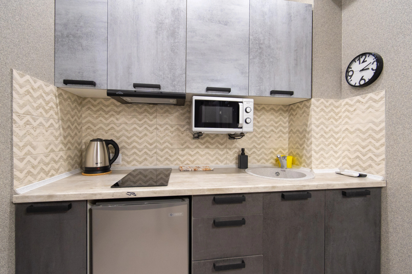 Апартаменты Море Апартаментов на Эстонской 37-5