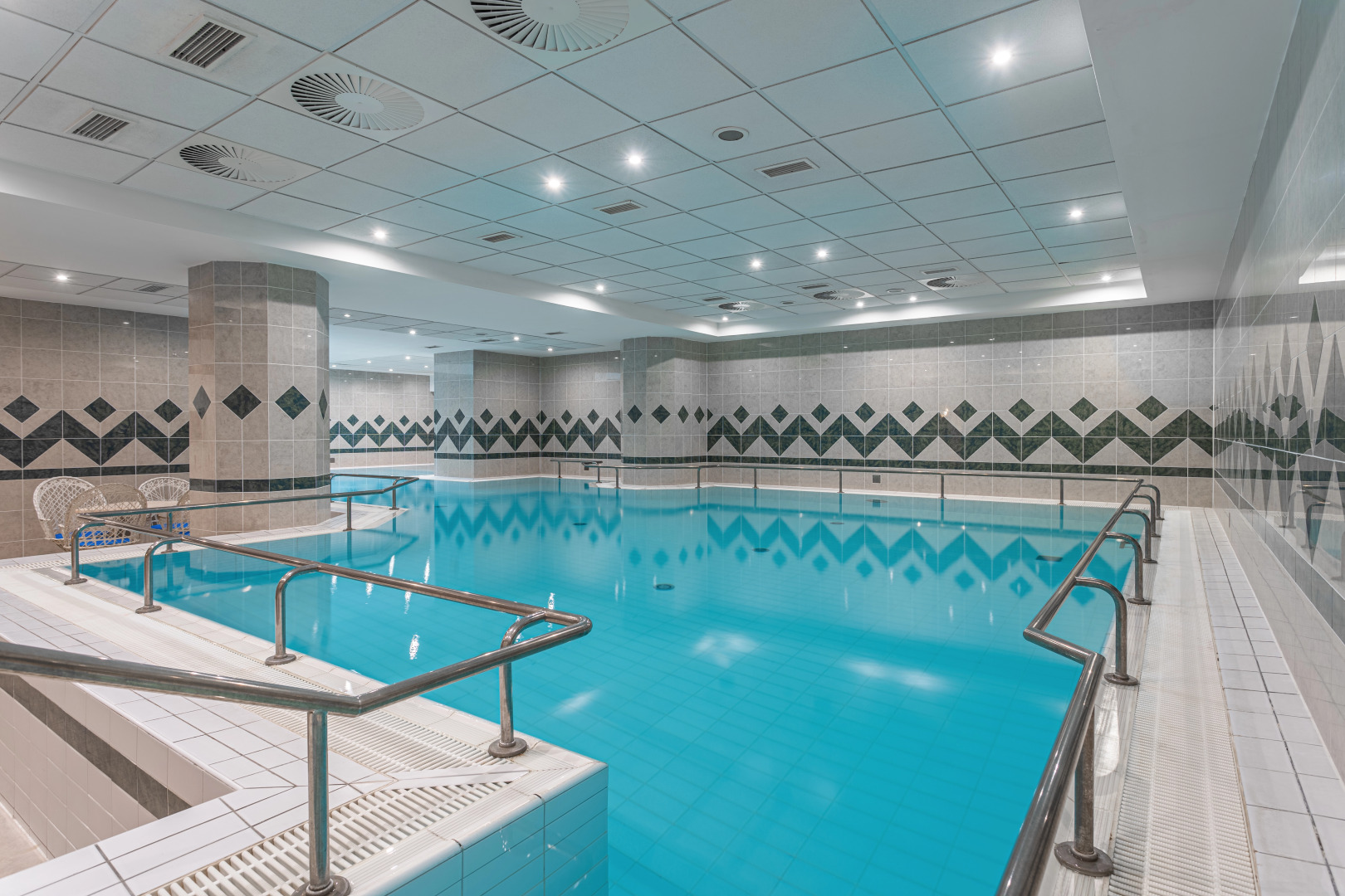 Отель Radium Palace