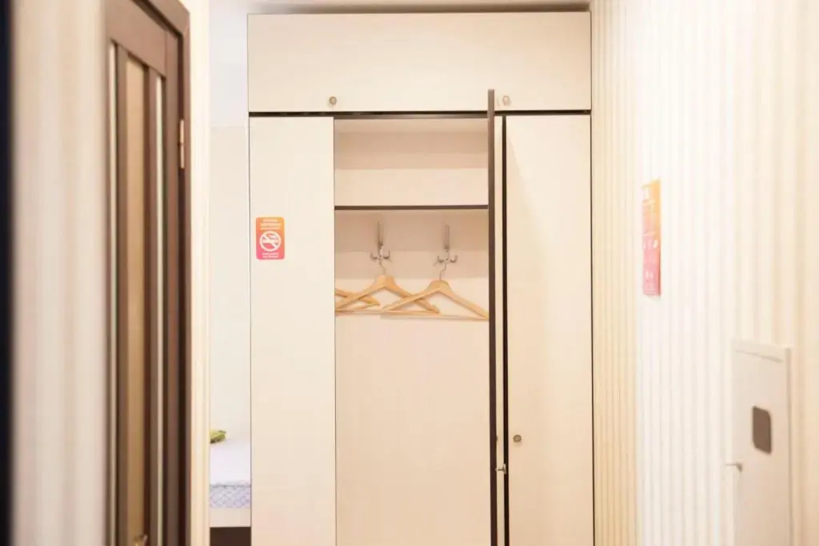 Апартаменты 9 ночей на Анохина 26A