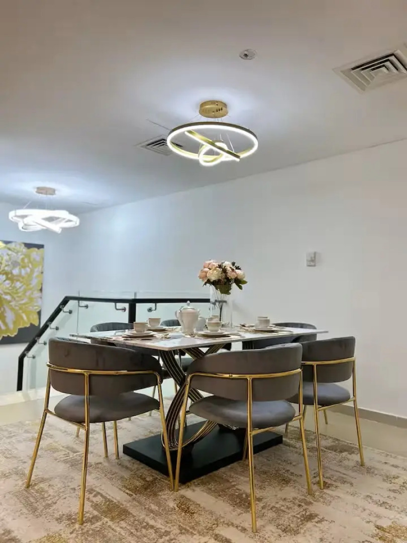 Апартаменты Glam & Family-Friendly 2-Br Duplex in Al Marjan