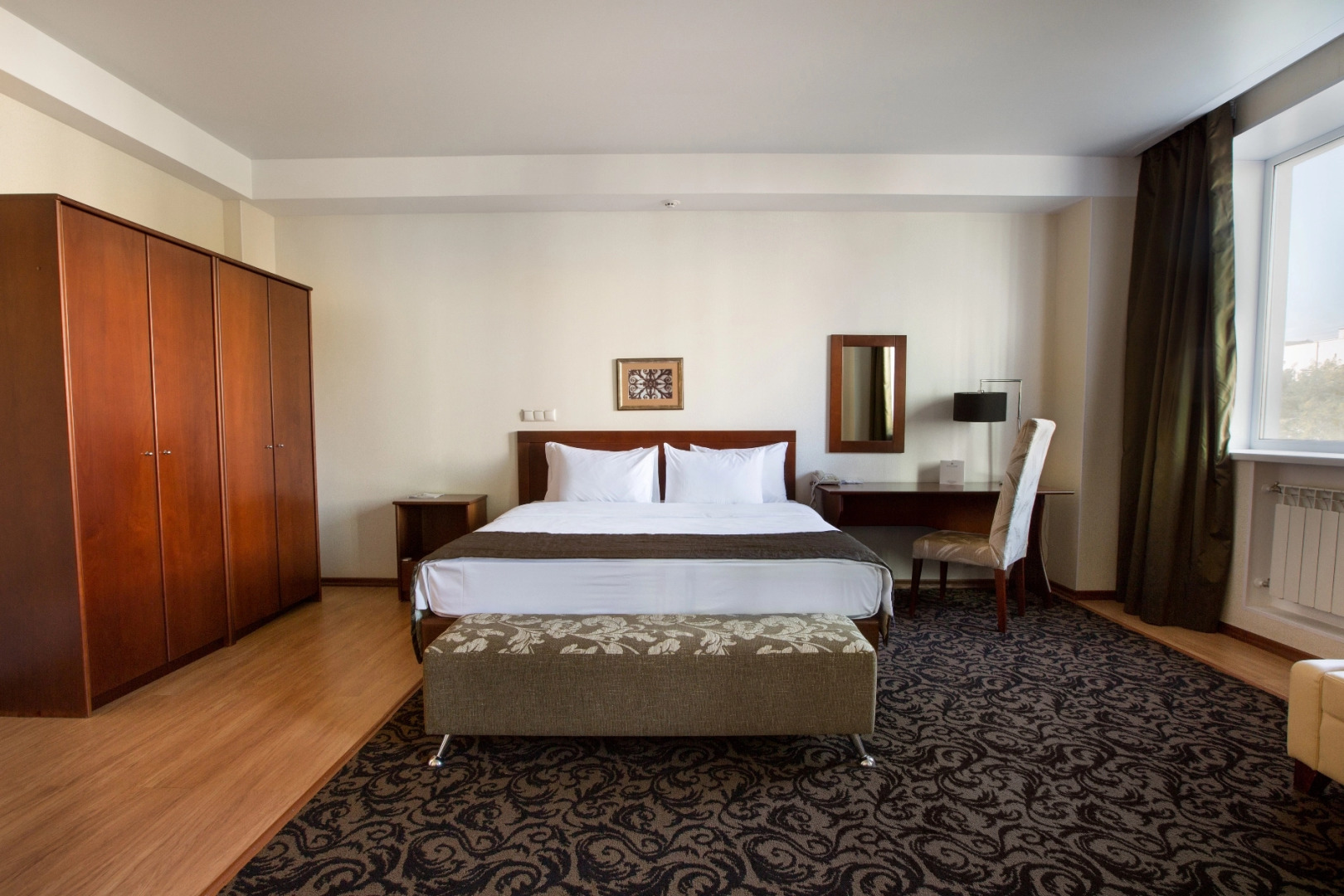 Бенефит Плаза Конгресс Отель