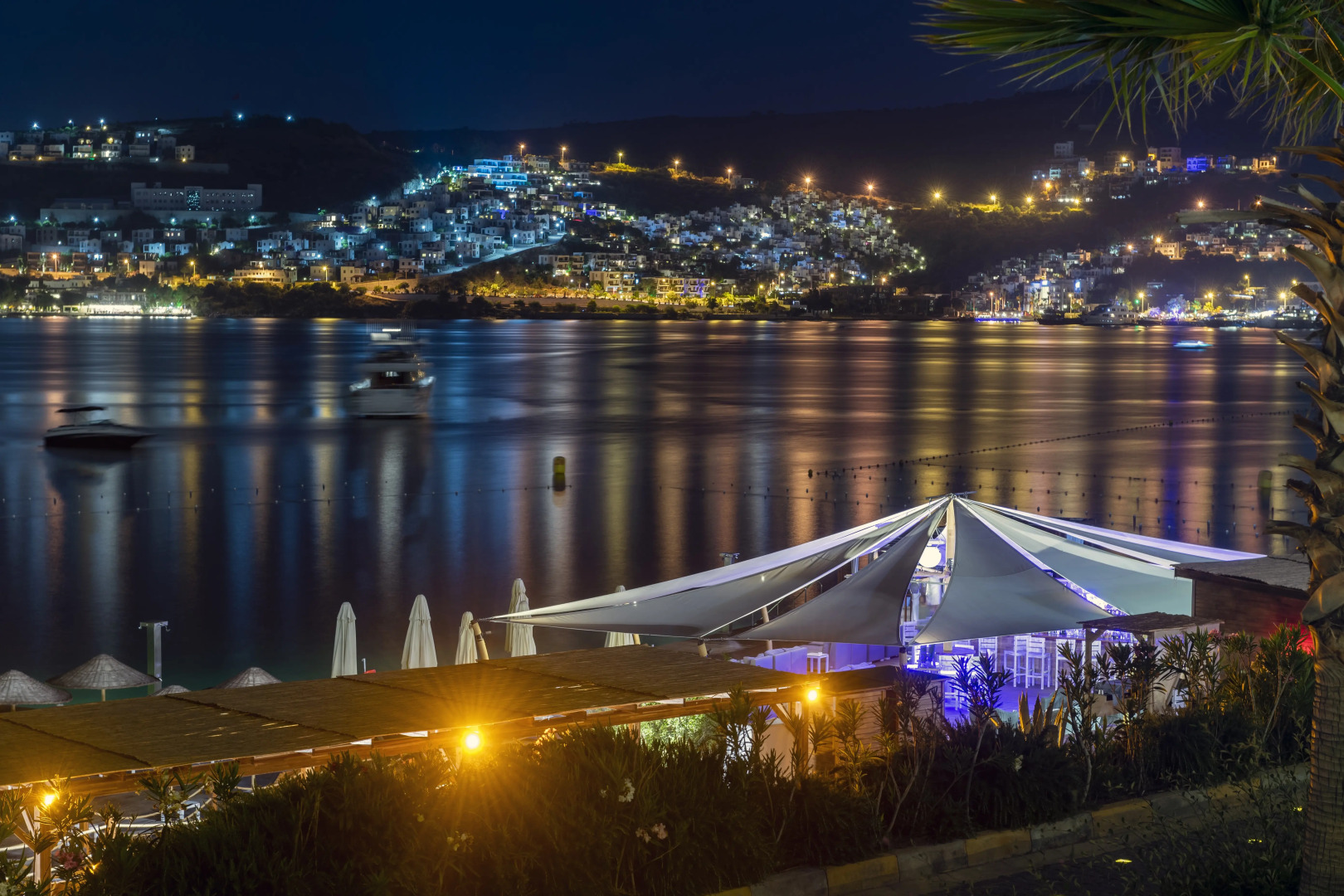 Отель Cape Bodrum Luxury Hotel & Beach