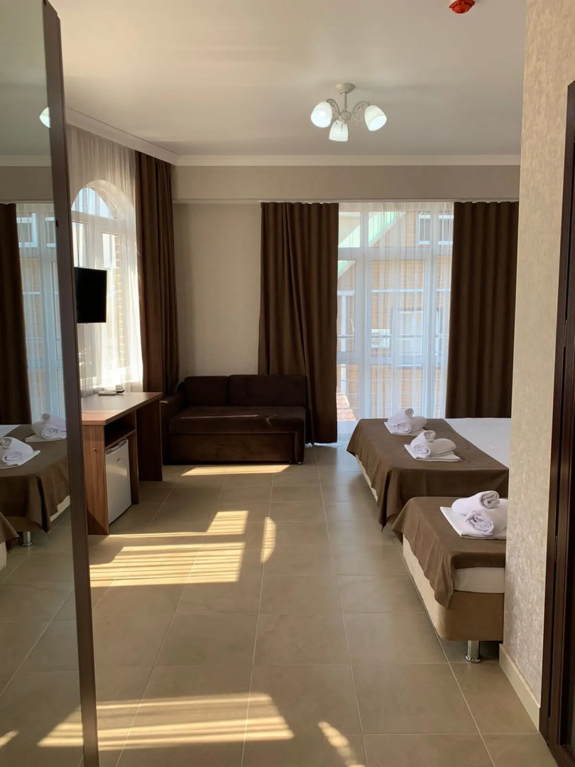 Гостевой дом Golden Plaza