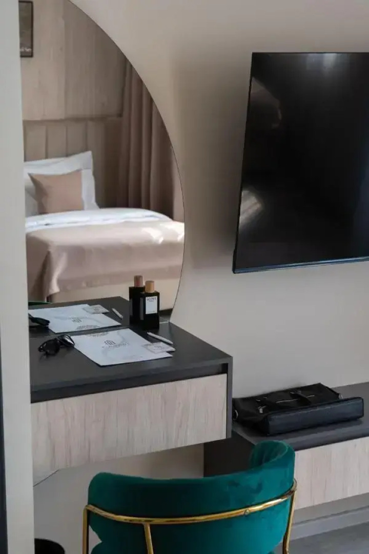 Отель Kiropol Airport Hotel