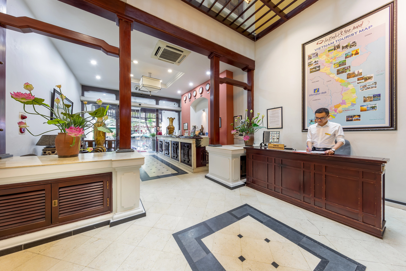 Отель La Dolce Vita