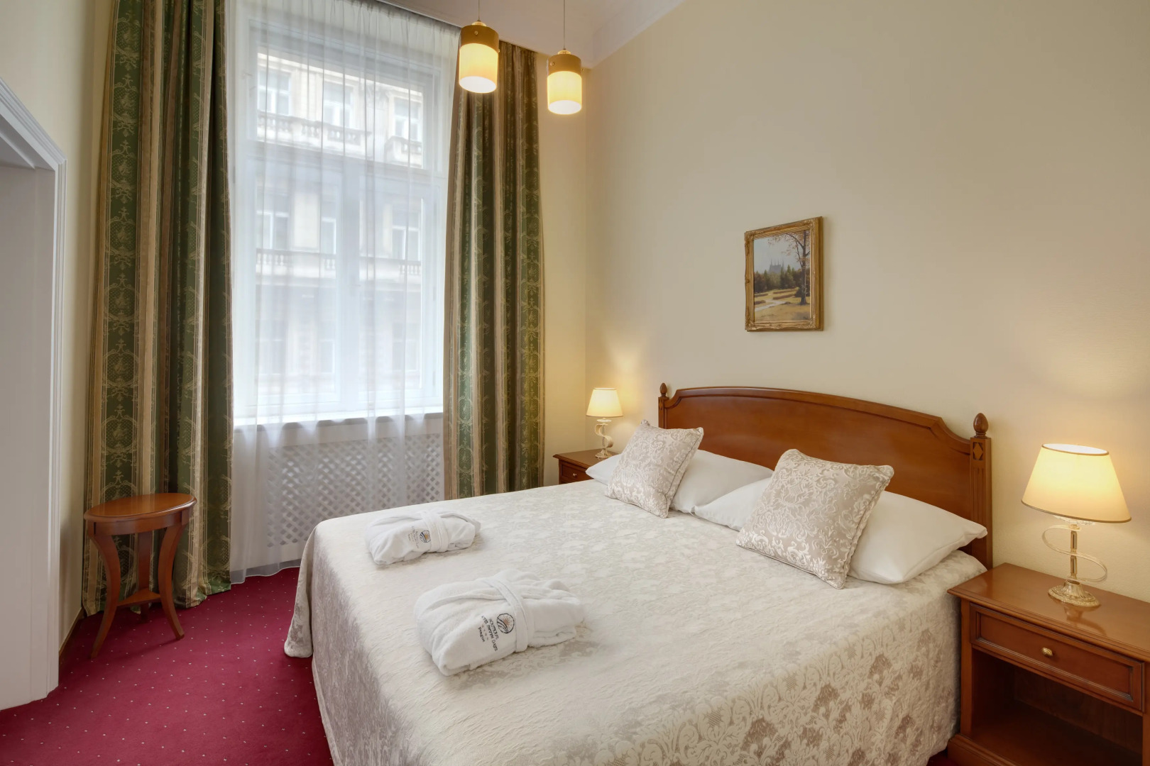 Отель Boutique Seven Days