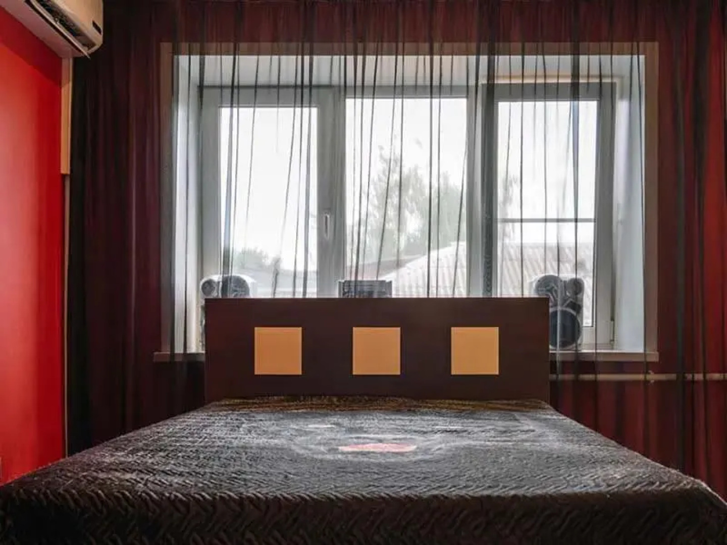 Апартаменты на Трехсвятской 28