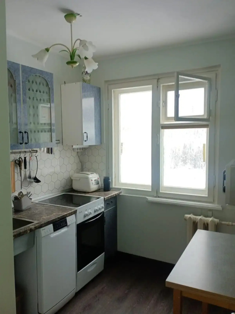 Квартира трехкомнатная Кирова 54