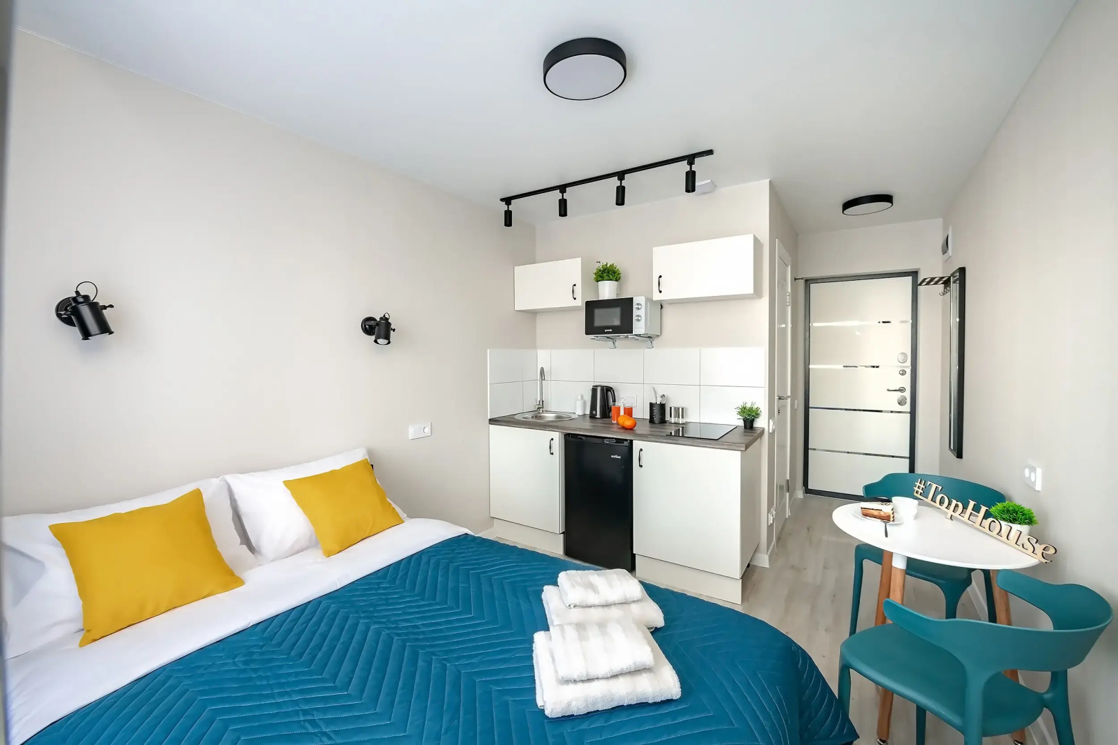 Апартаменты TopHouse на Калинина 105, 6