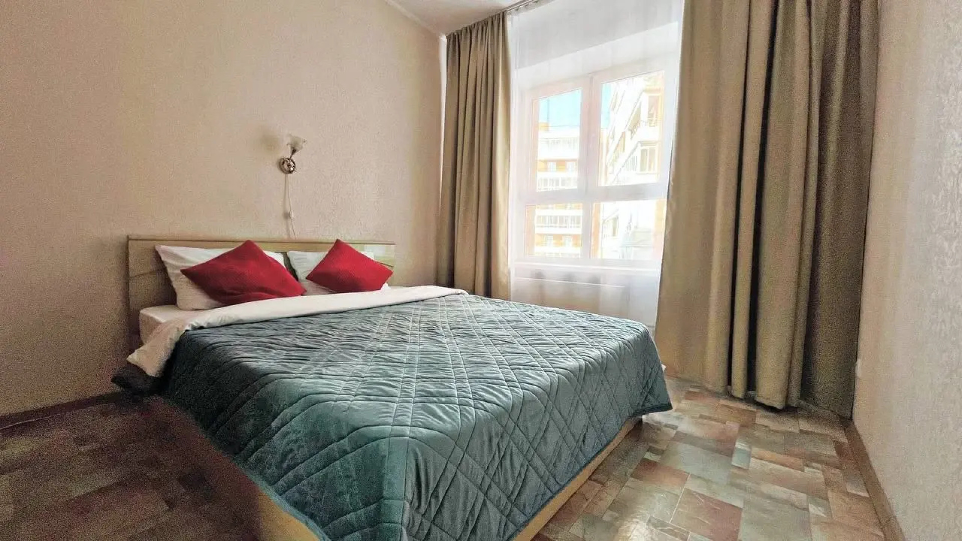 Квартира Трехкомнатная в Центре Города на Ямской