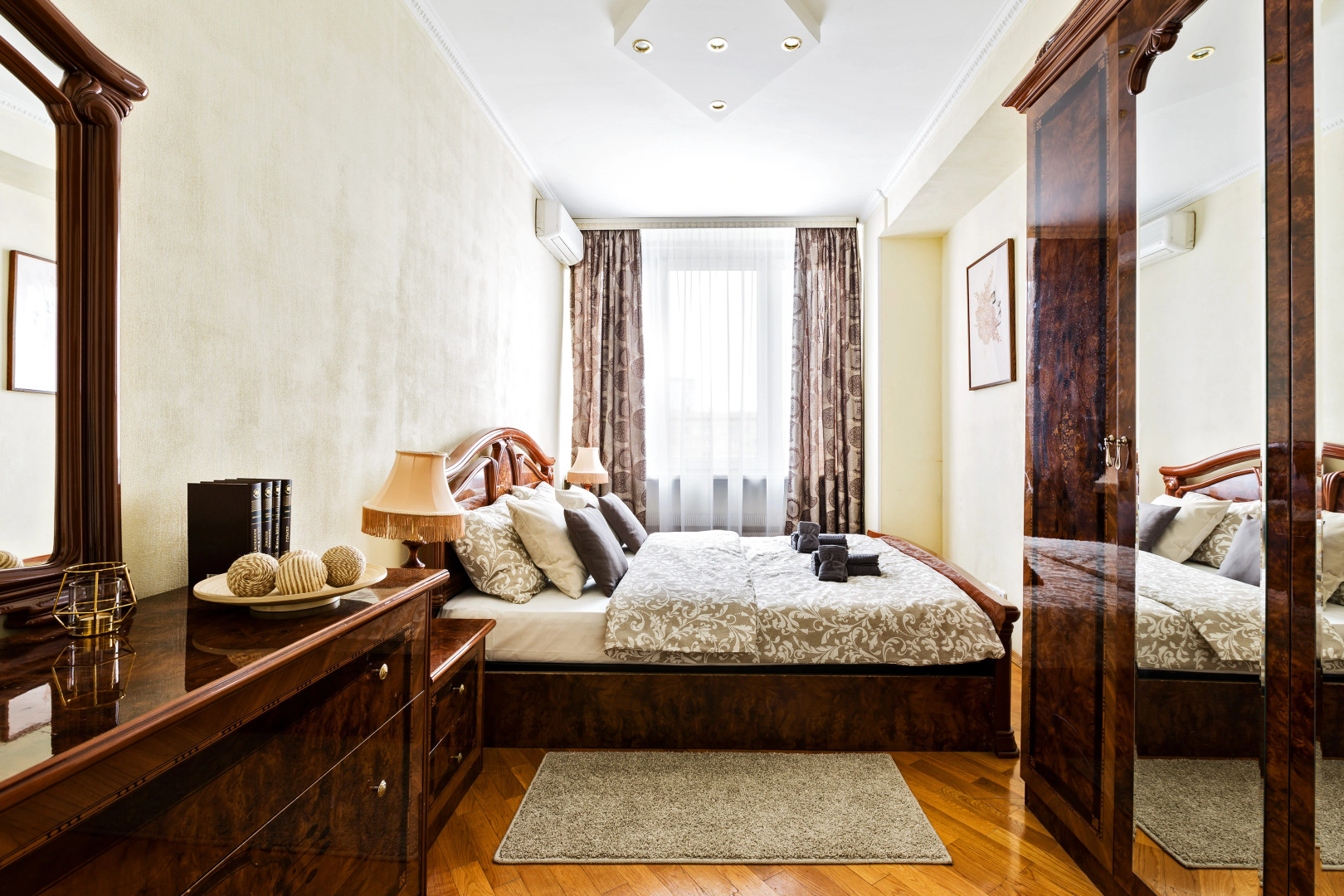 Great view on Kremlin 2 rooms apartment 23 floor