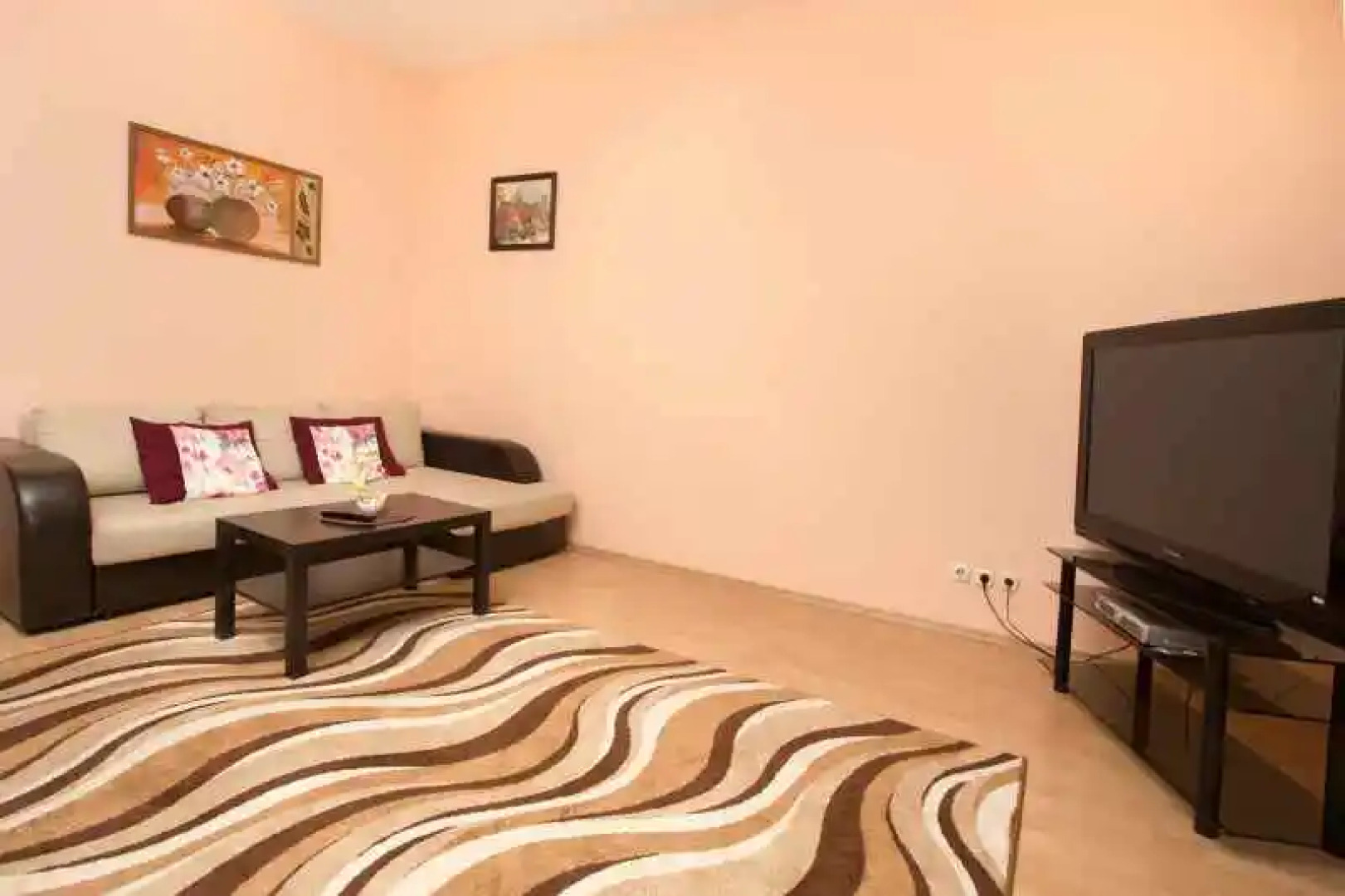 Апартаменты Квартира с видом на набережную реки.