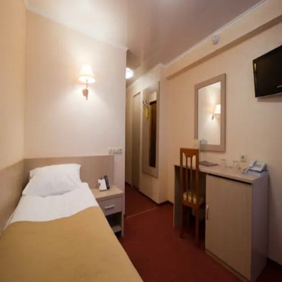 Отель Амакс