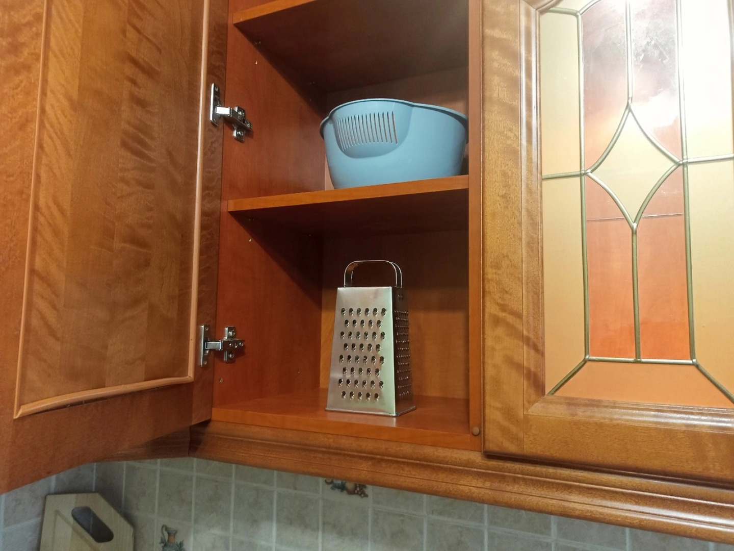 Квартира Уютная Двухкомнатная с Симпатичным Декор Камином