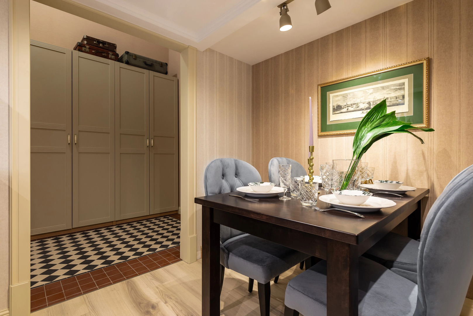 Апартаменты D на Чайковского с двумя спальнями №3