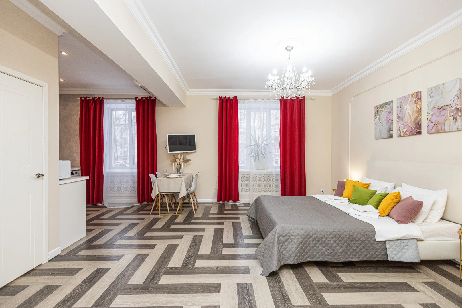 Студия СИБИРЬ HOUSE возле Тц "Я"